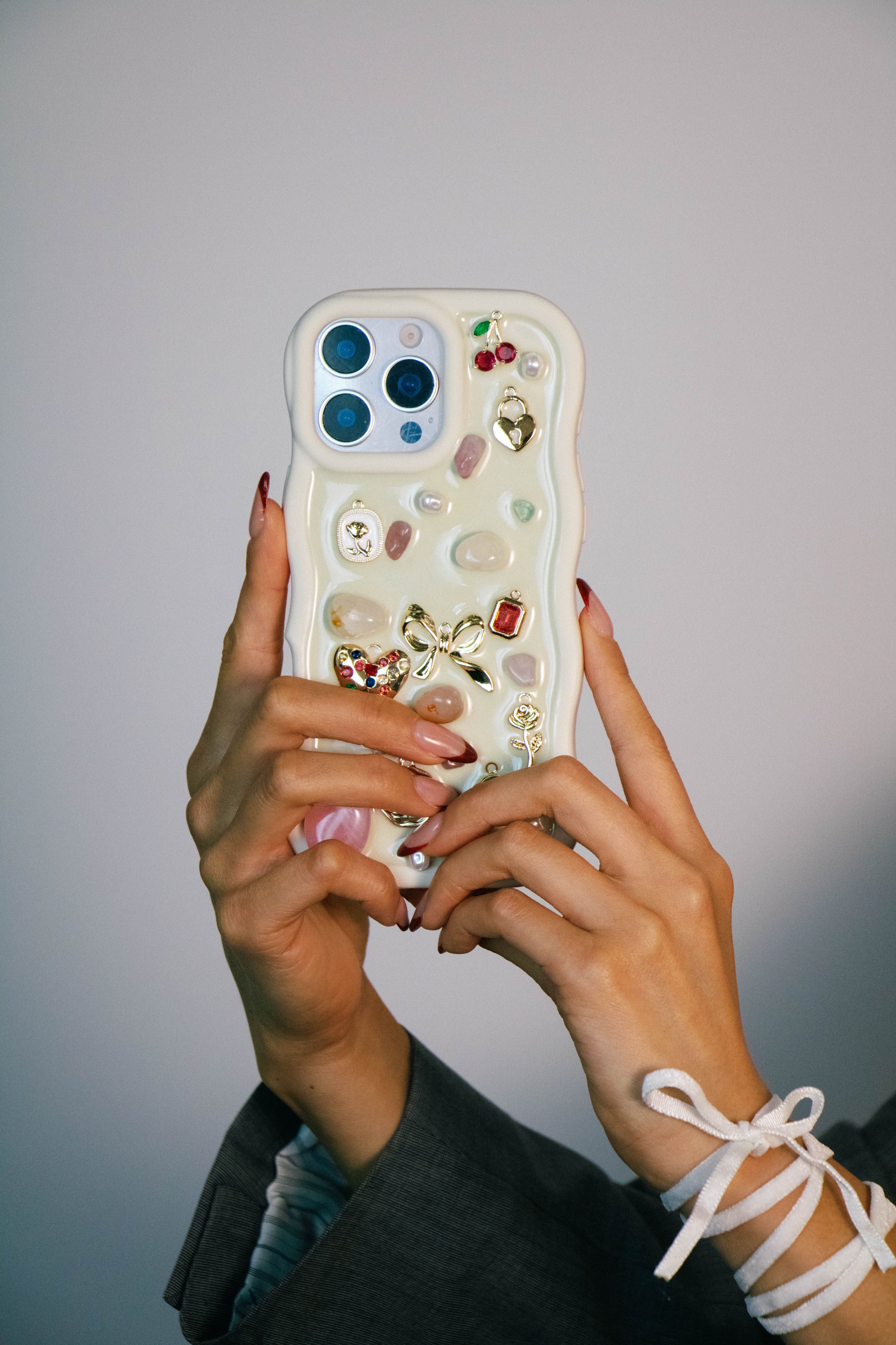 Pre-made Charm Phone Case for iPhone 15/14/13