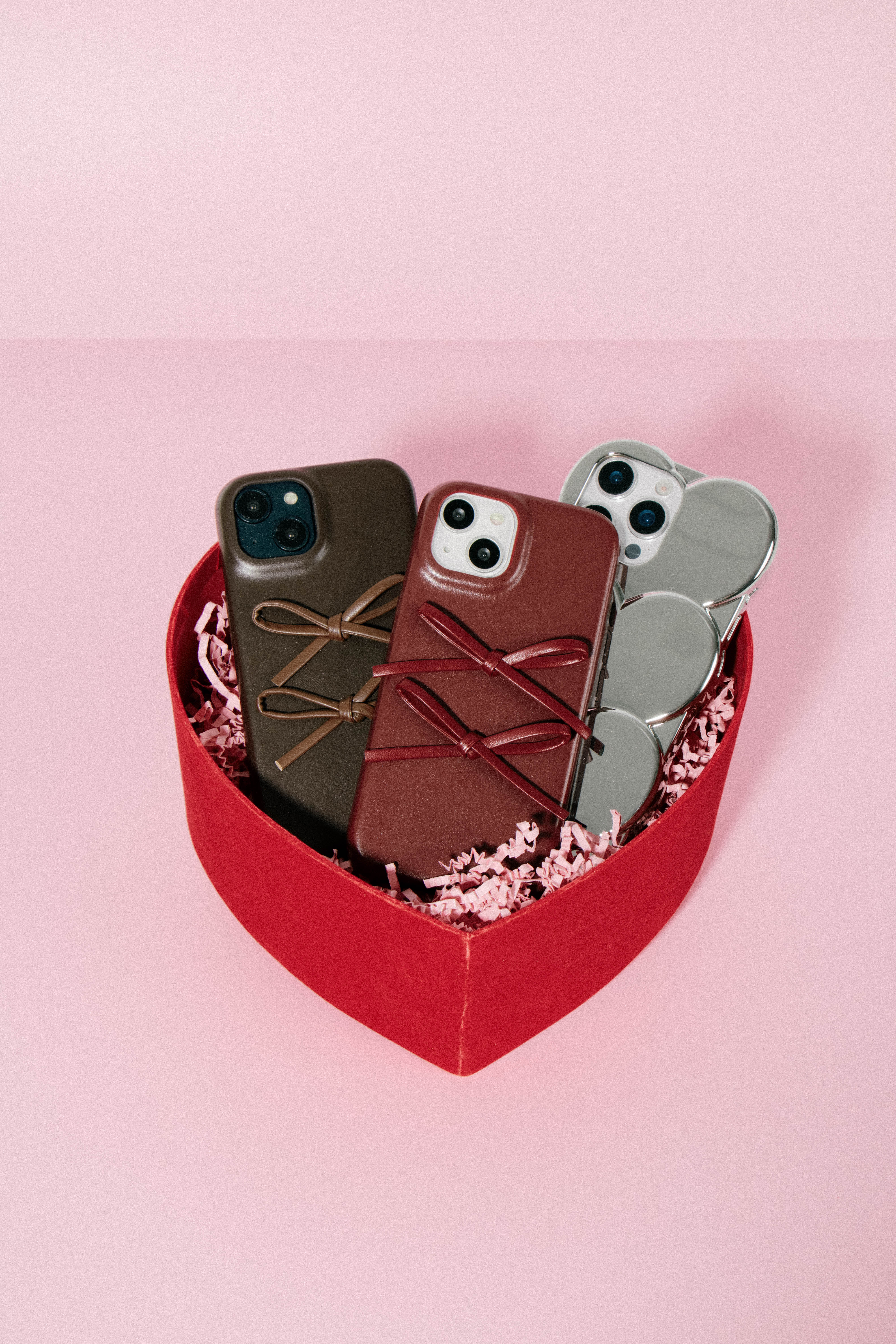 Stuck Heart Phone Case for iPhone 16 Pro Max - Silver