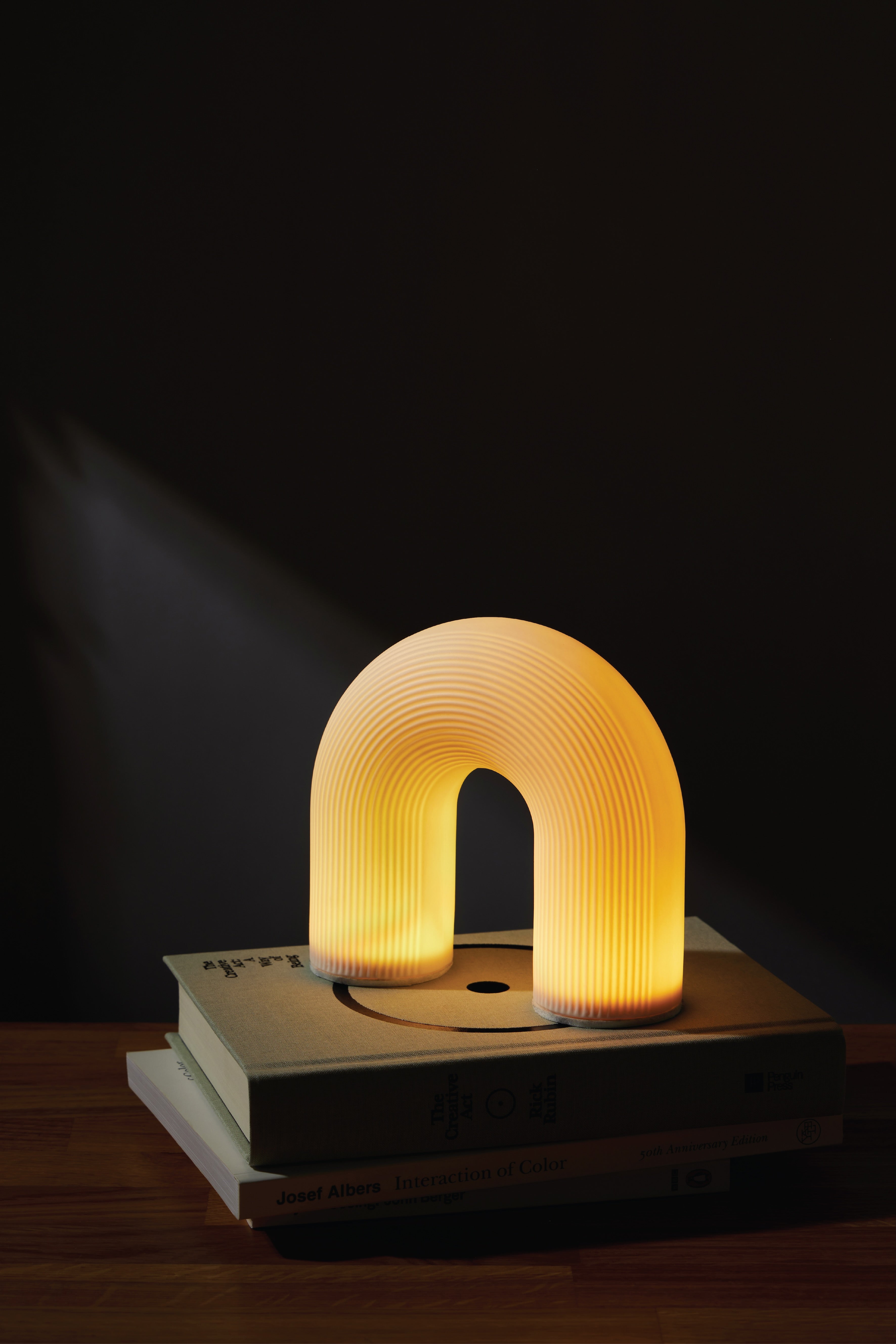 Ceramic Lamp with USB-C Cable - Arch
