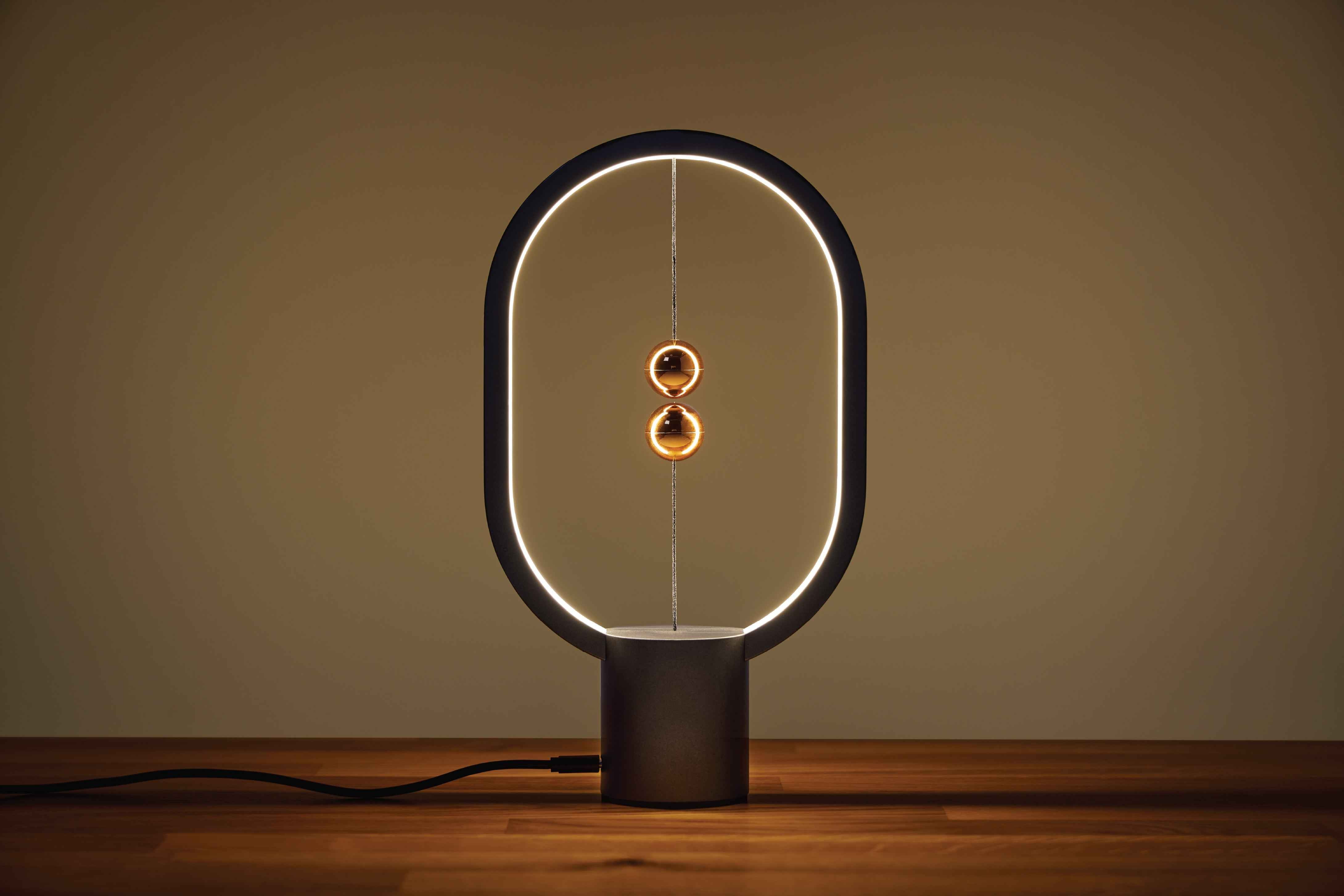 Magnetic Lamp - Black