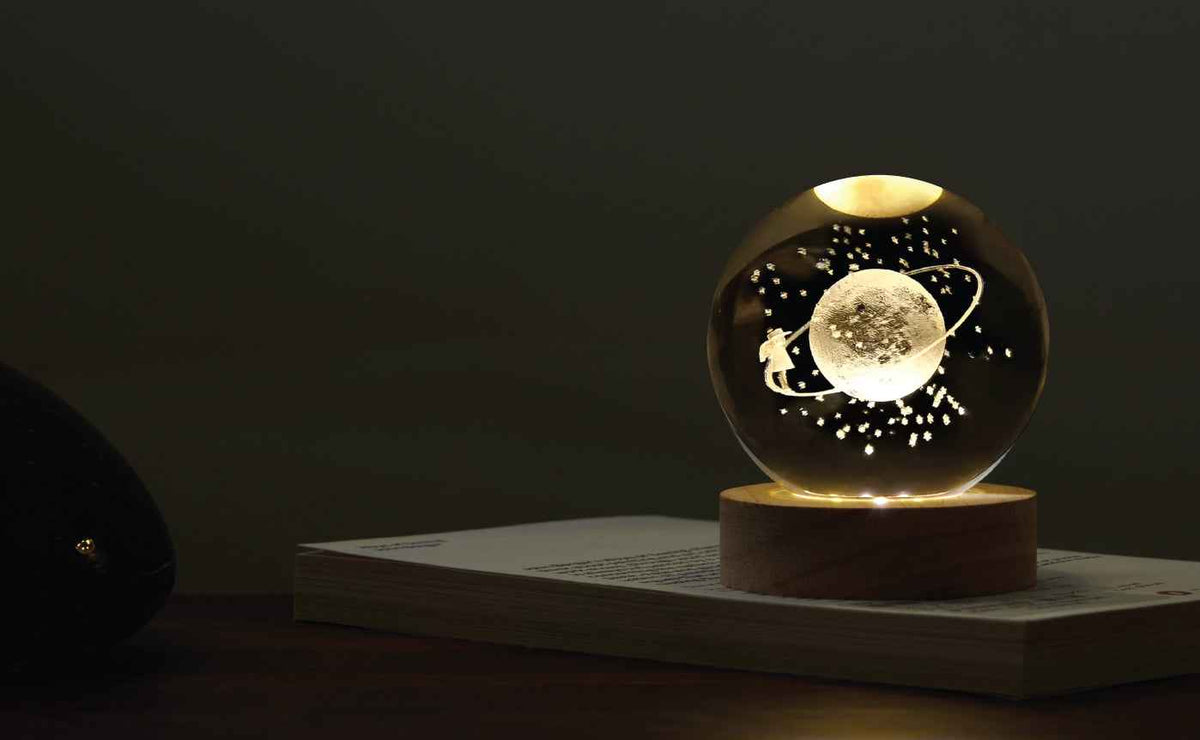 Orb Light with LED Wooden Base - Saturn's Boy
