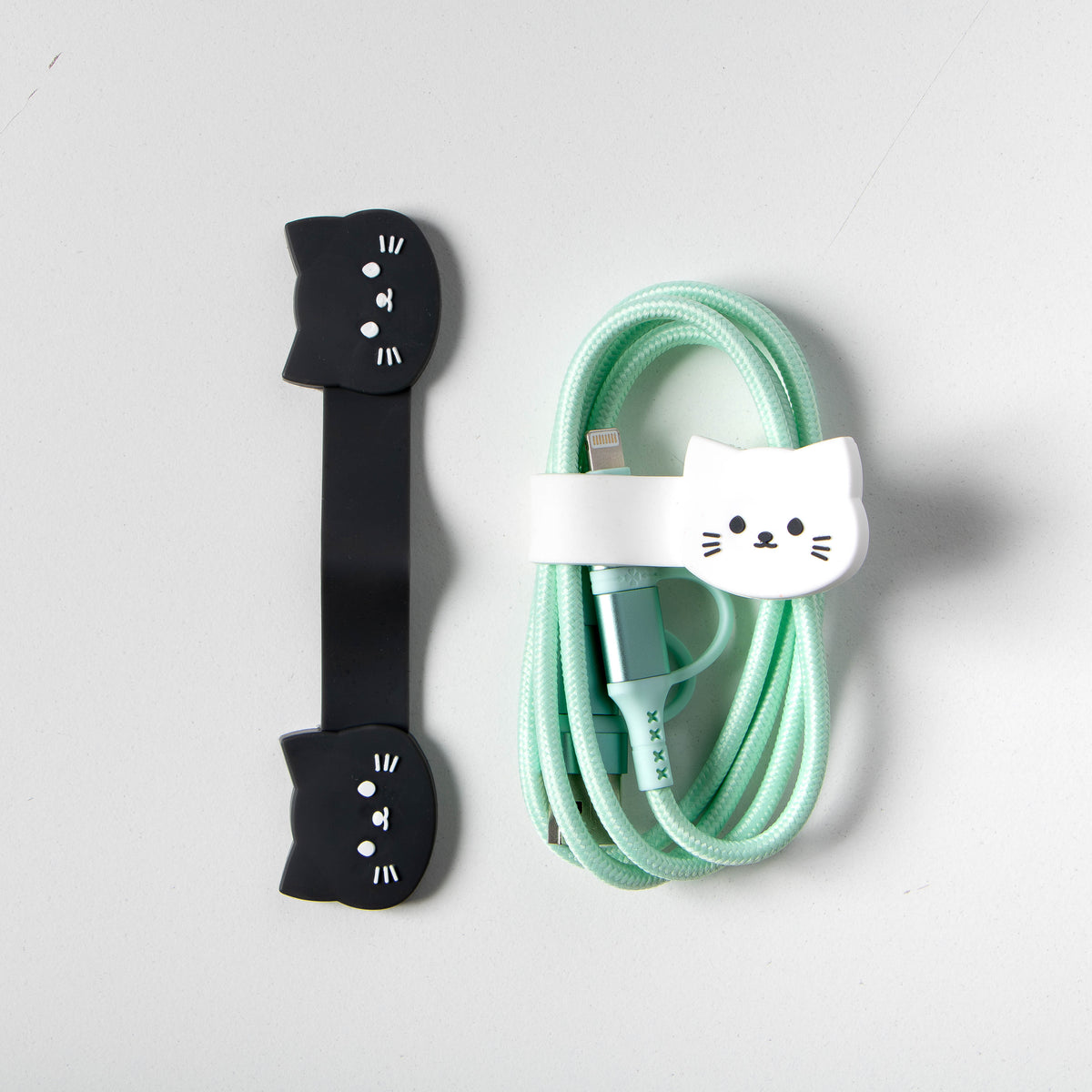 White Cat & Black Cat Magnetic Cable Organizer