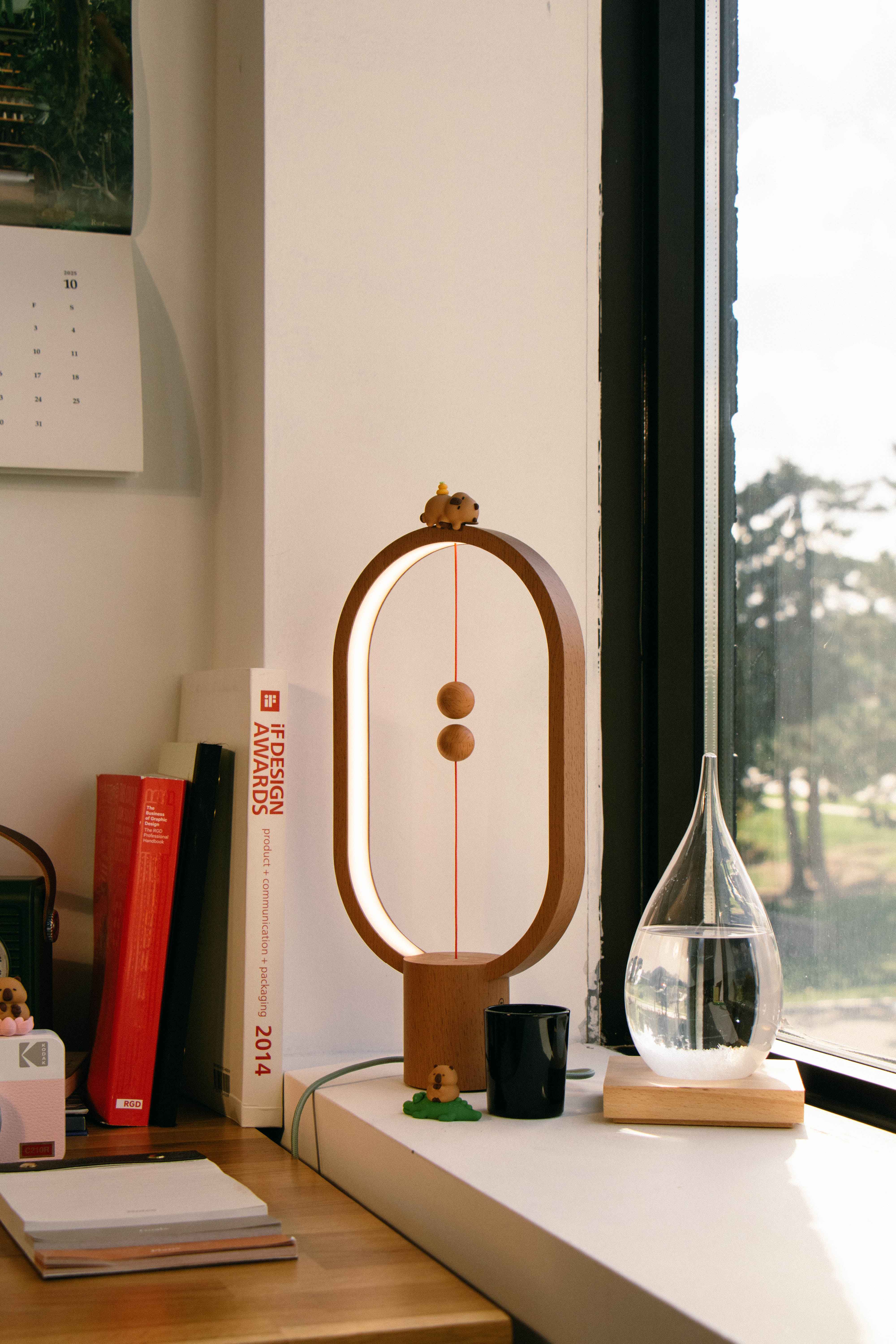 Wooden Magnetic Lamp