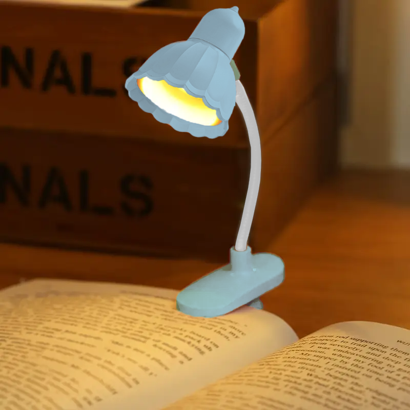 Scallop Reading Book Light