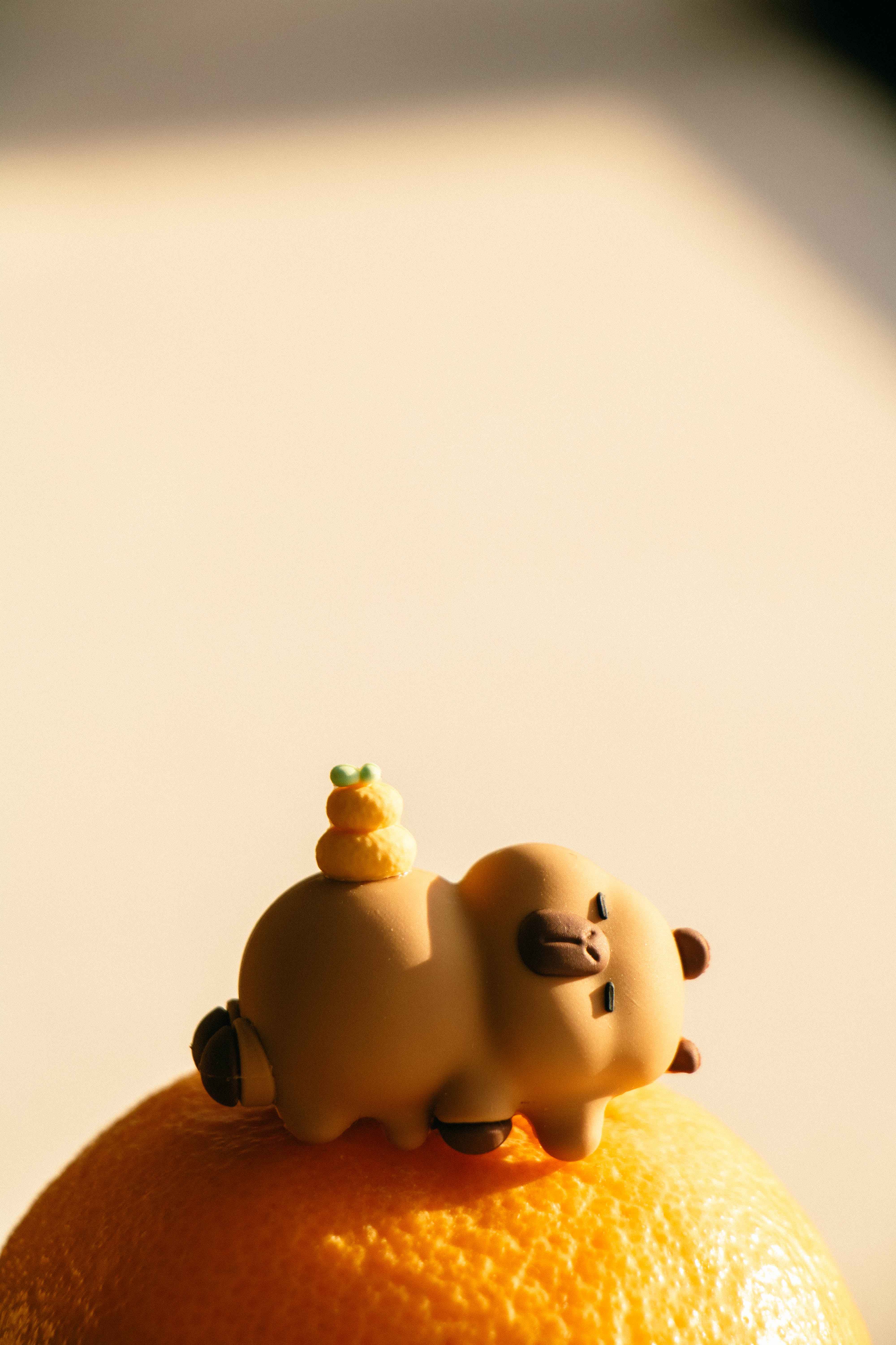 Peek-a-Pals Drip Glue Capybara Collection