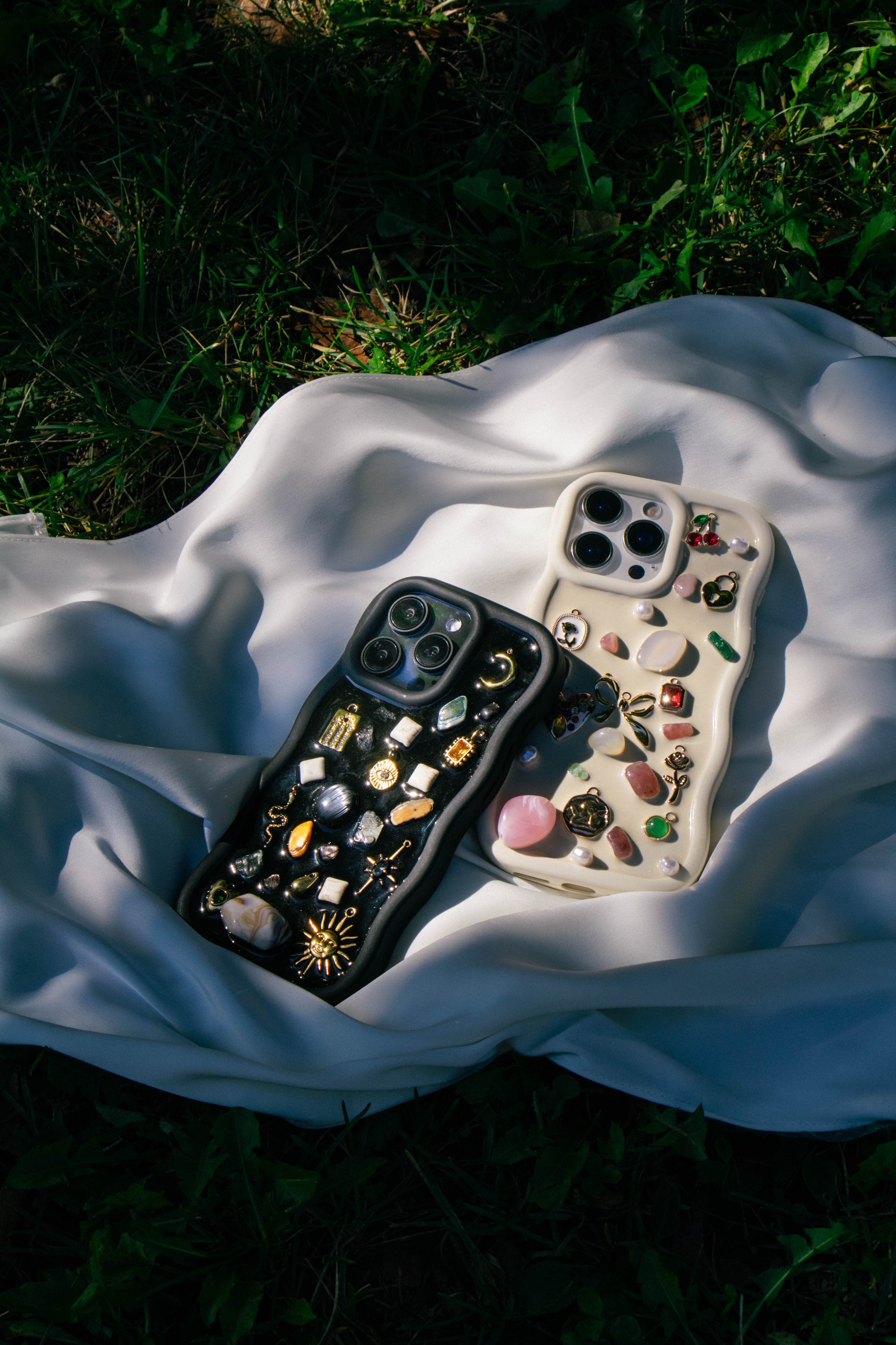 Pre-made Charm Phone Case for iPhone 15/14/13