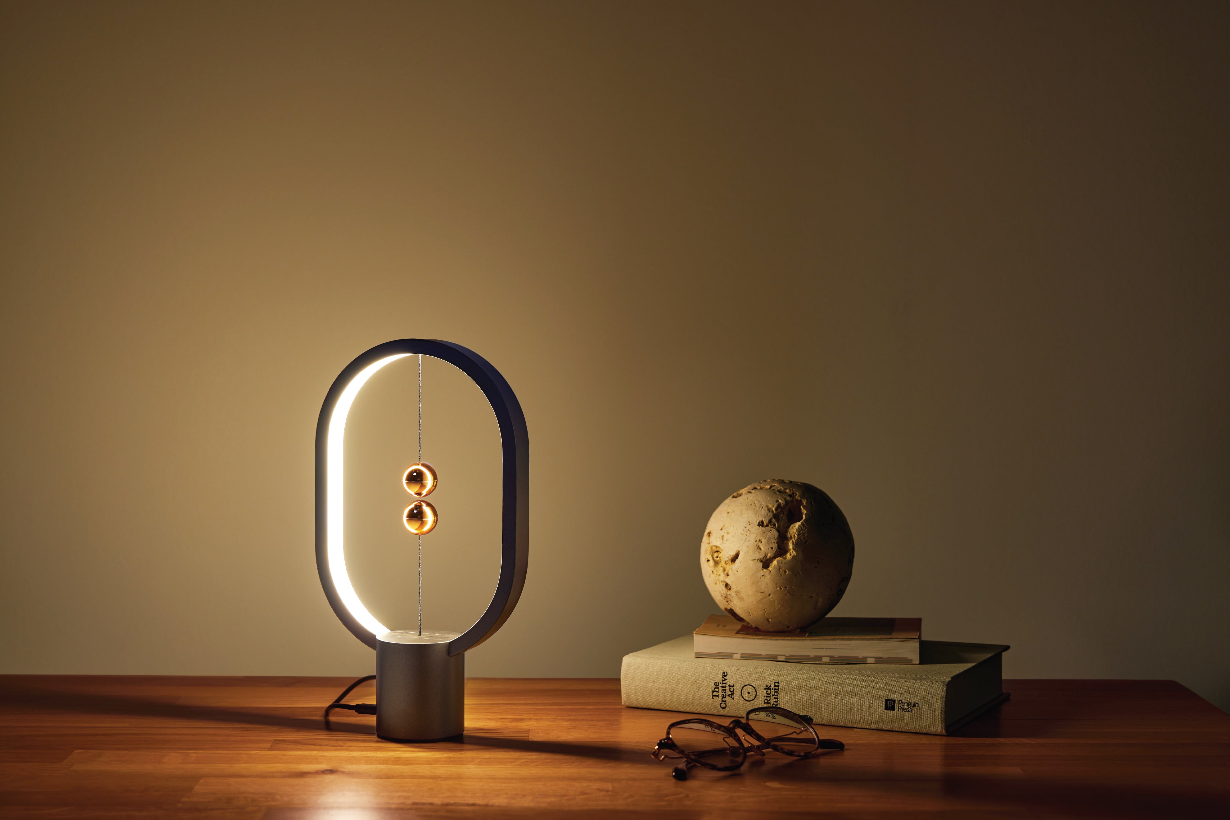 Magnetic Lamp - Black