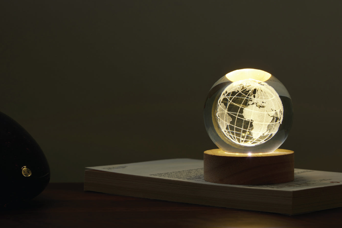 Orb Light with LED Wooden Base - Earth